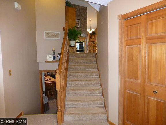 2nd image of 619 Chestnut Dr