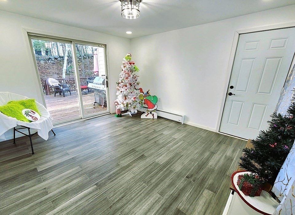 380 Albee St, Fitchburg, MA 01420 Zillow