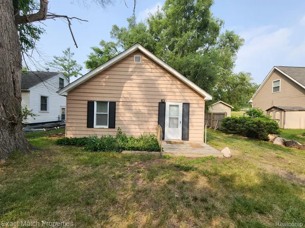 772 Mae Ct, Pontiac, MI 48340