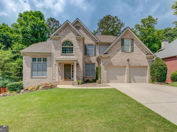 6380 Grand Magnolia Dr, Sugar Hill, GA 30518