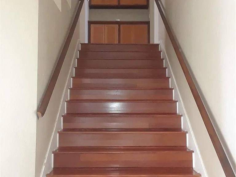 828 Greenwich Ct — Photo 4
