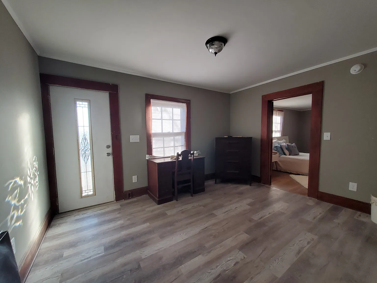 914 W Buford St — Photo 4