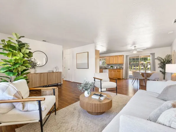 42245 Kansas St, Palm Desert, CA 92211