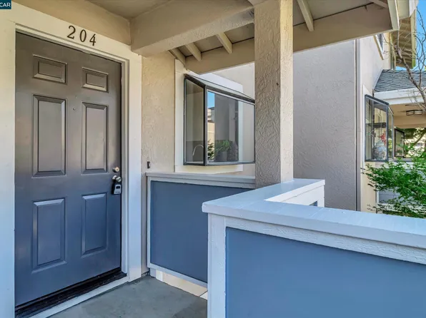 2677 Oak Rd APT 204, Walnut Creek, CA 94597