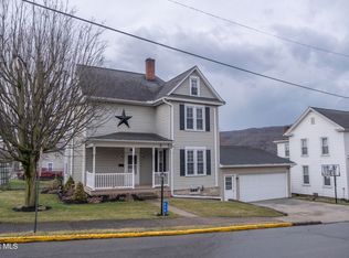 434 Maple St, Roaring Spring, PA 16673