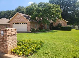 203 Merri Ln, Whitehouse, TX 75791