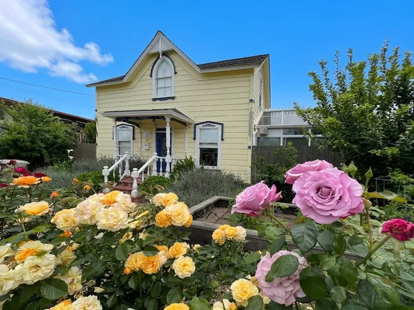 482 Cross St, Napa, CA 94559