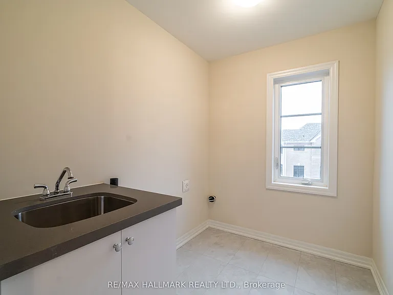 19 Stennett Dr — Photo 28