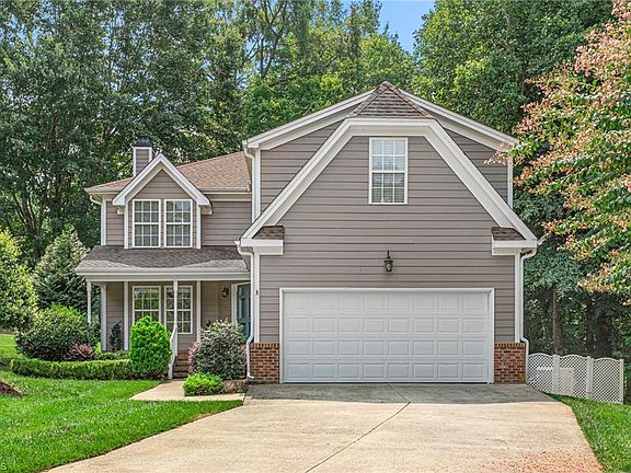 3rd image of 211 Walter Hagen Dr