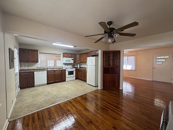 5th image of 2415 Old Washington Hwy