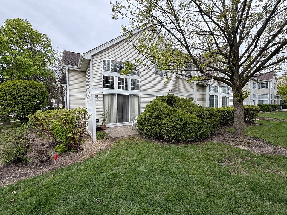2nd image of 1145 Bristol Ln
