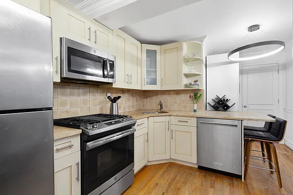 Sold by Compass | media 2