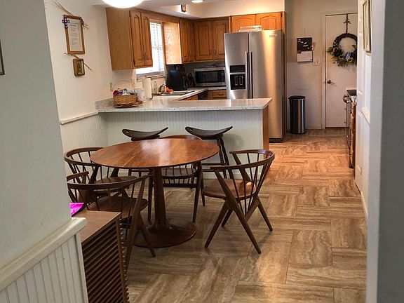 4th image of 2123 Red Rock Dr