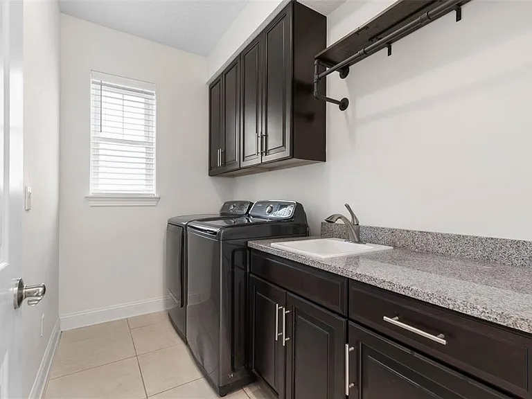 2703 Morning Light Ct — Photo 46