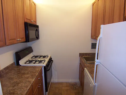 Rented by Luxury Habitat | media 17