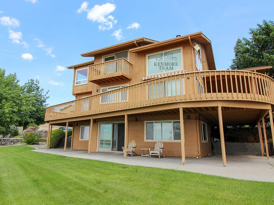 2141 N Columbia River Rd