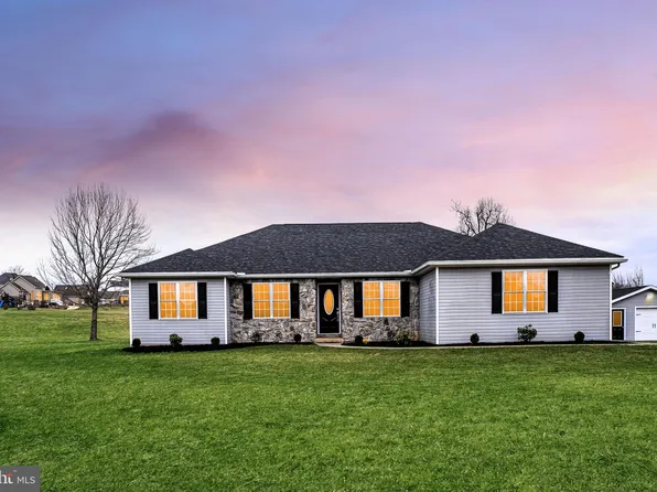 135 Airport Rd, Centre Hall, PA 16828