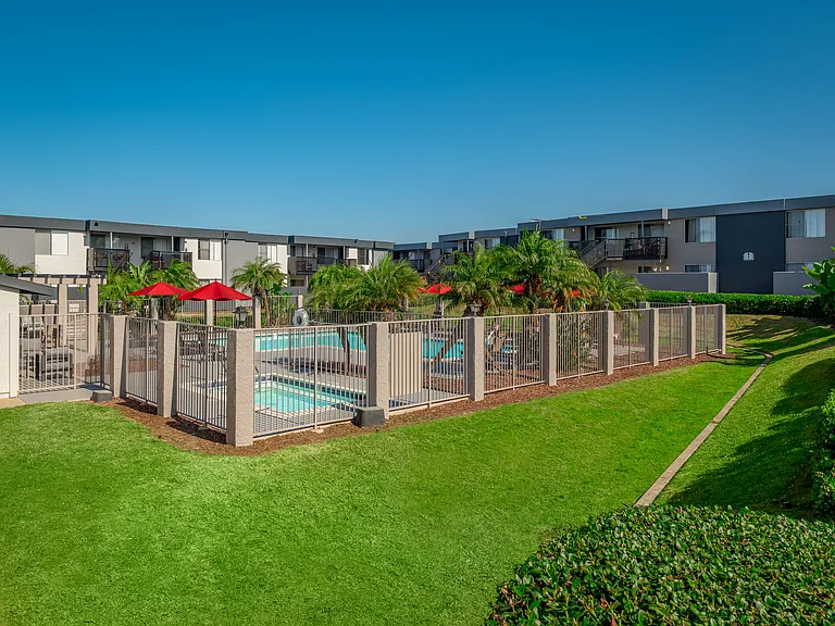 Malibu South Apartments — Photo 22