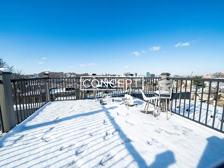 11 Highland Park Ave #Penthouse 2 — Photo 23