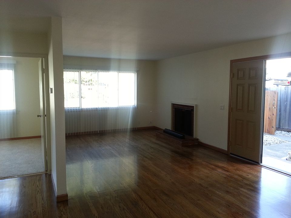 1st image of 2370 Rollingwood Dr