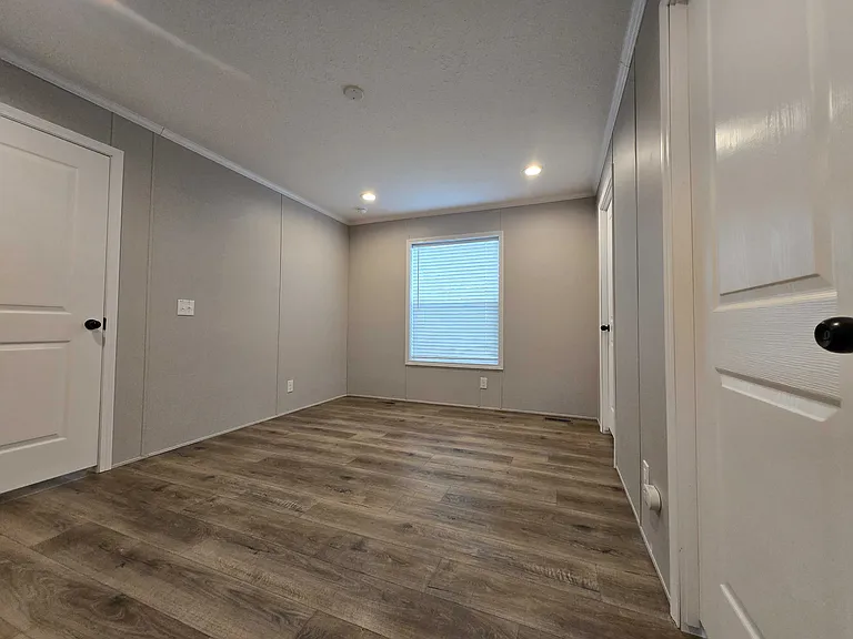 29800 Guilford Cir #414 — Photo 11