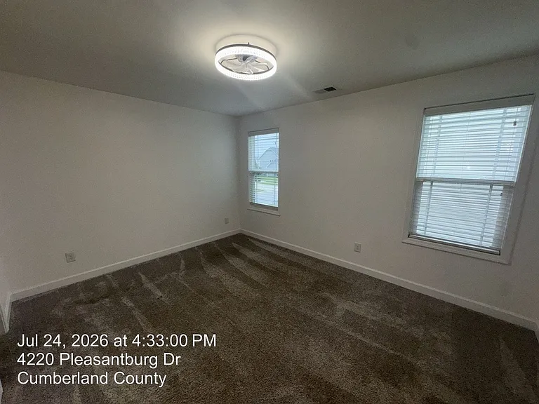 4220 Pleasantburg Dr — Photo 22