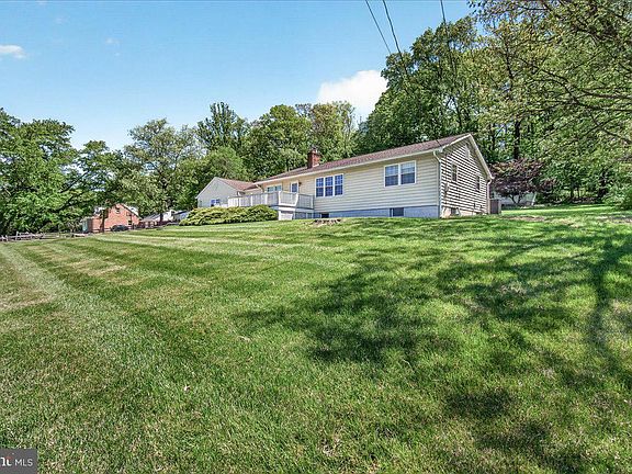 5th image of 4113 Baker Valley Rd