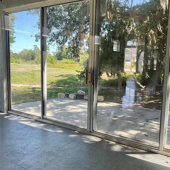 132 Golf Aire Blvd — Photo 15