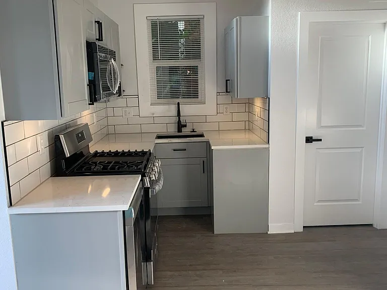 2643 W 27th Ave — Photo 6