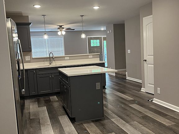 5th image of 718 Perkins Ave