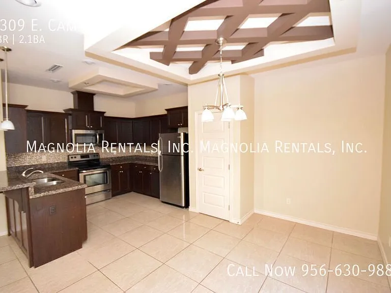 1309 E Camellia Ave #C — Photo 4