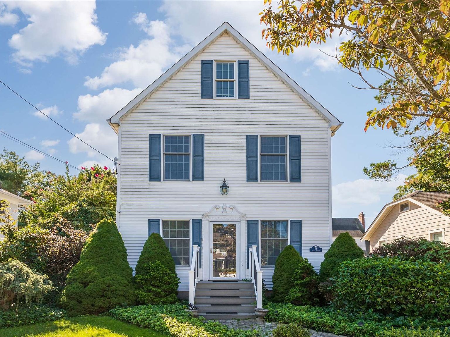 24 Brook Street, Sayville, NY 11782 Zillow