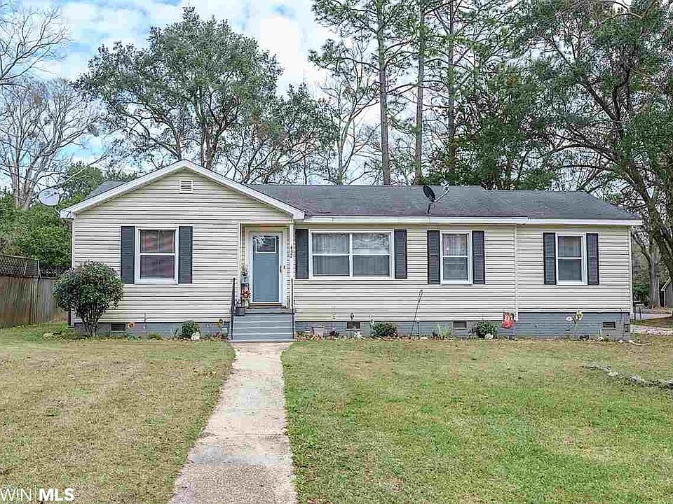 1st image of 402 Thomley Ave