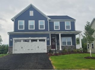 219 Falling Water Ln, Morgantown, WV 26508