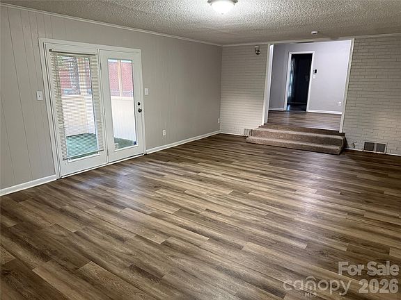 2nd image of 749 Edgerton Dr