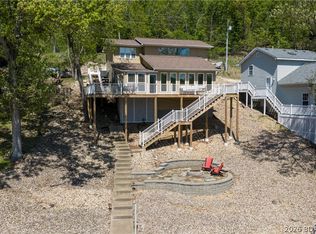 290 Huckleberry Hill Dr, Sunrise Beach, MO 65079