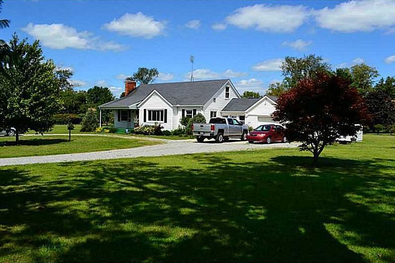 1st image of 3138 East Dr #29