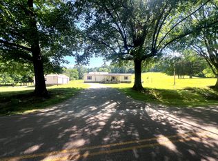 1133 Culps Bend Rd, Clifton, TN 38425