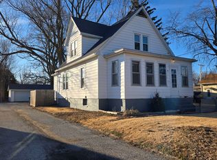 831 N Milton Ave, Springfield, IL 62702