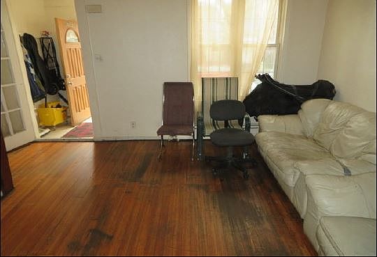 4th image of 8735 123rd St