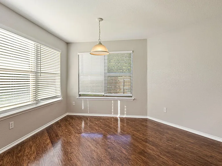 1209 Apollo Cir — Photo 8