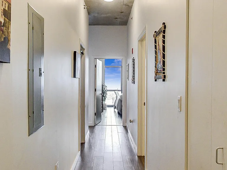 235 W Van Buren St #4311 — Photo 15