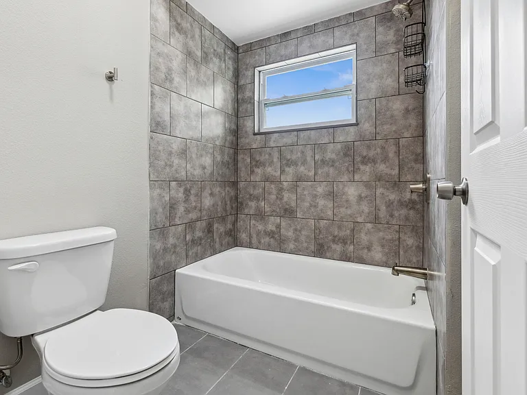 1350 Rio De Janeiro Ave #4B-1B-4B — Photo 2