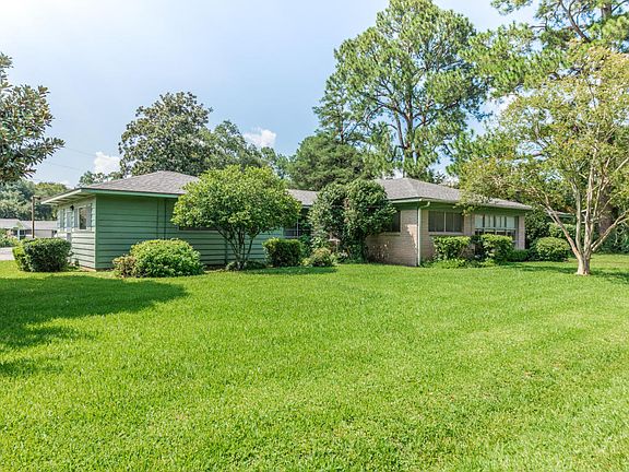 3rd image of 109 Fernhill Ave