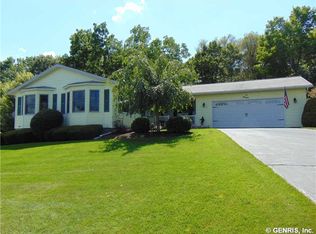 12 Northview Dr, Penn Yan, NY 14527