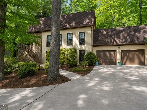 395 Nottingham Dr, Marietta, GA 30066