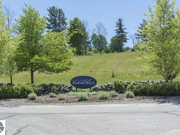 2nd image of 9406 W Sleepy Valley Dr #27