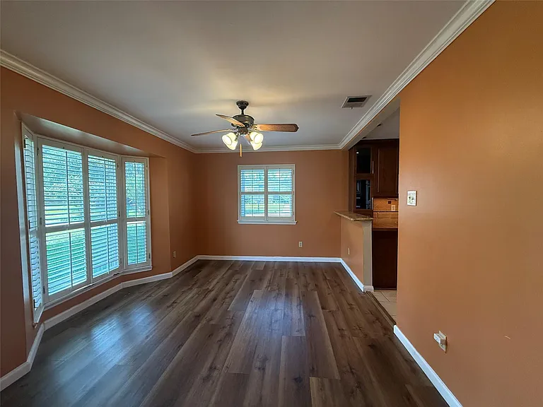 7718 Lacy Hill Dr — Photo 11