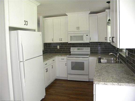 2nd image of 48 Cloverleaf Byp