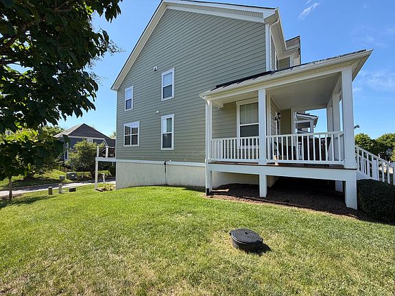3rd image of 1256 Haden Pl